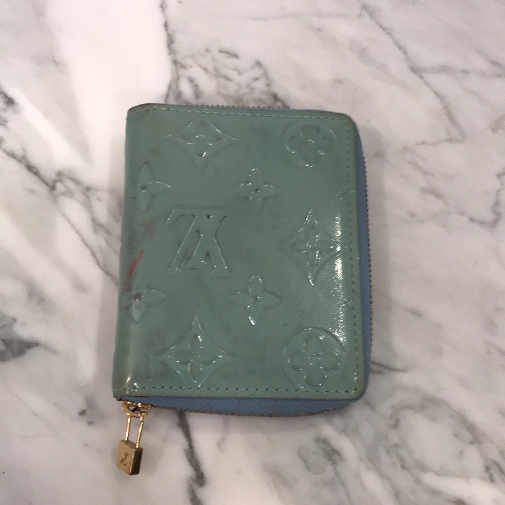 100% authentic Louis Vuitton wallet
